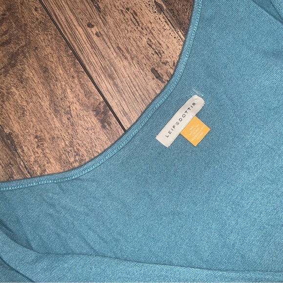 LEIFSDOTTIR Anthropologie medium blue kimono cold shoulder blouse casual boho - Picture 3 of 6